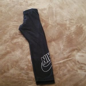 Nike capris